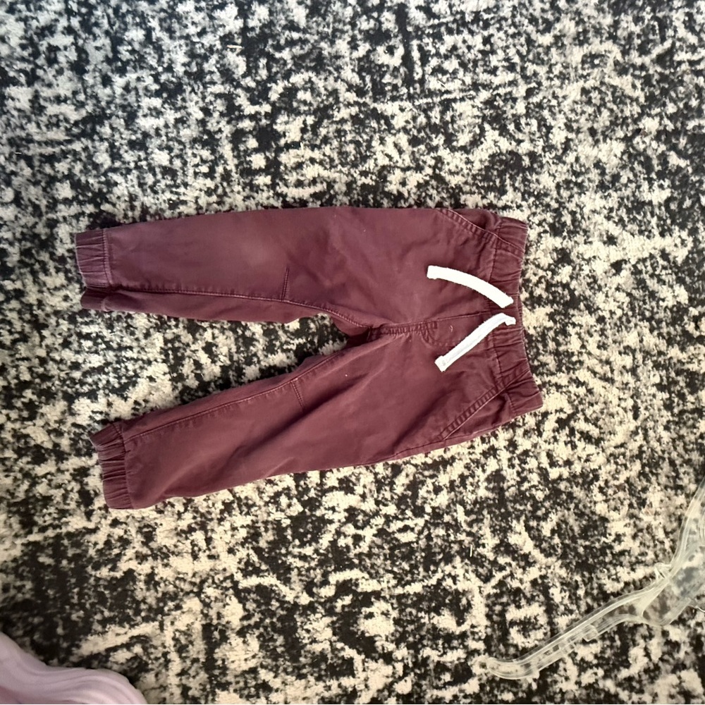 ☀️FREE WHEN BUNDELED Cat & Jack Burgundy Joggers for Kids - Picture 2 of 3